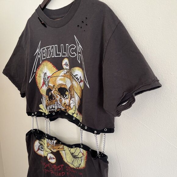 Upcycled Metallica Graphic Tee Chains M - Picture 6 of 11